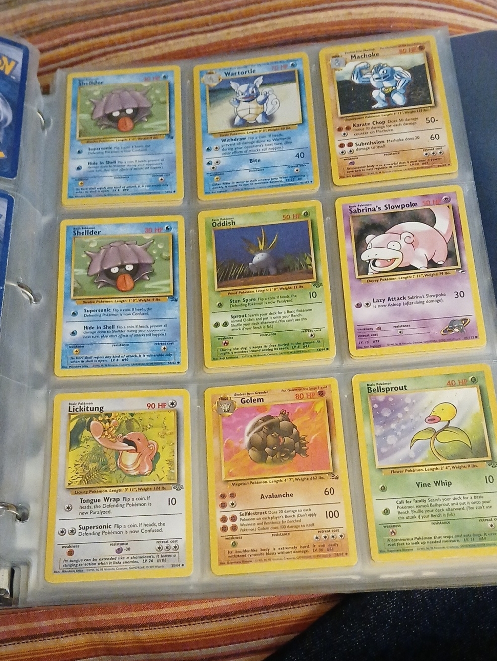 PokémonTrading Cards! 29 Pages Of Vtg Collectible Cards In Binder - Picture 6 of 9